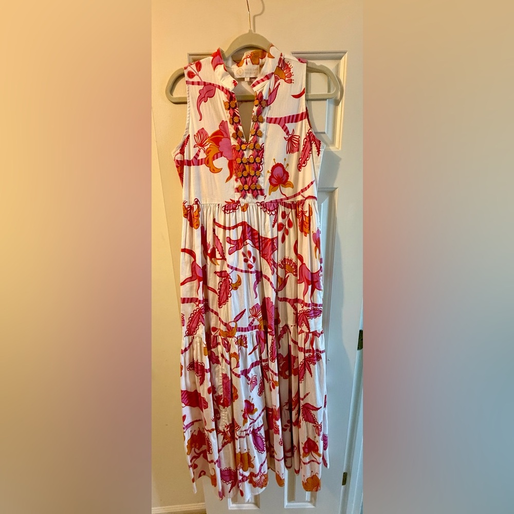 Sheridan French
Sleeveless White Maxi Dress with Pink & Orange Floral Print
